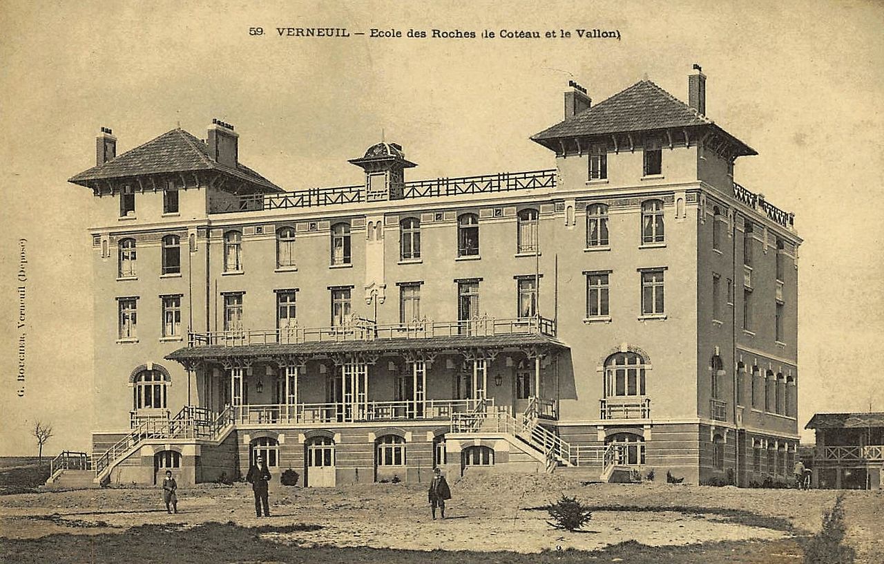 GAREC Ecole des Roches Verneuil 1900