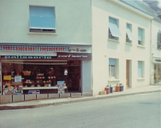 n22 1965 Robino Boulangerie