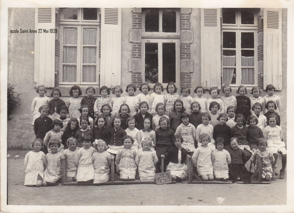1939 Ecole Ste Anne