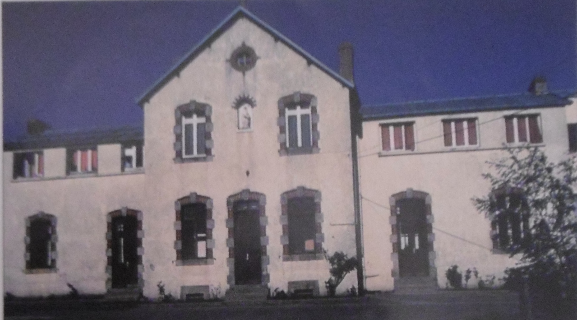 2000 Ecole Ste Anne