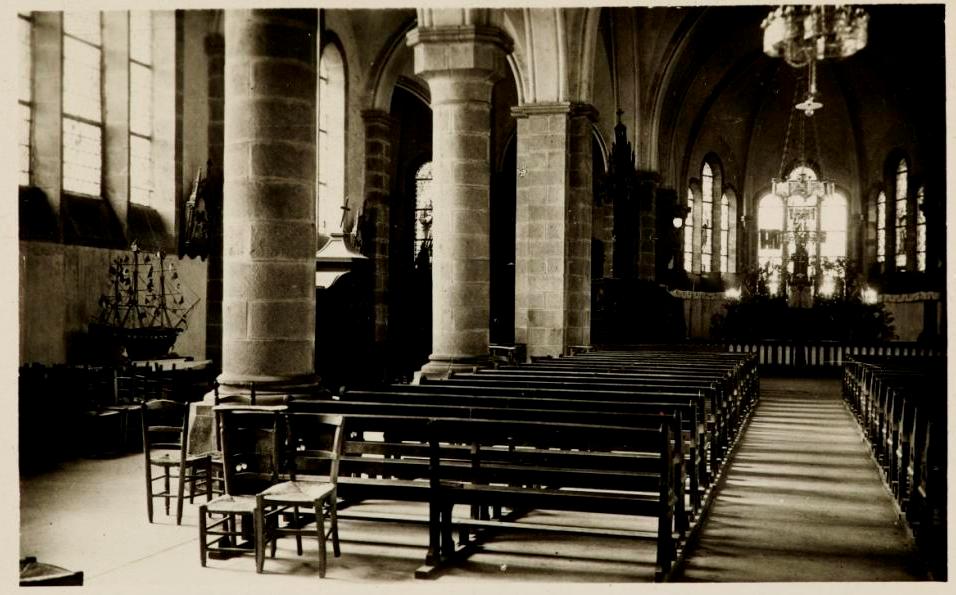 Eglise Intérieur nef 2