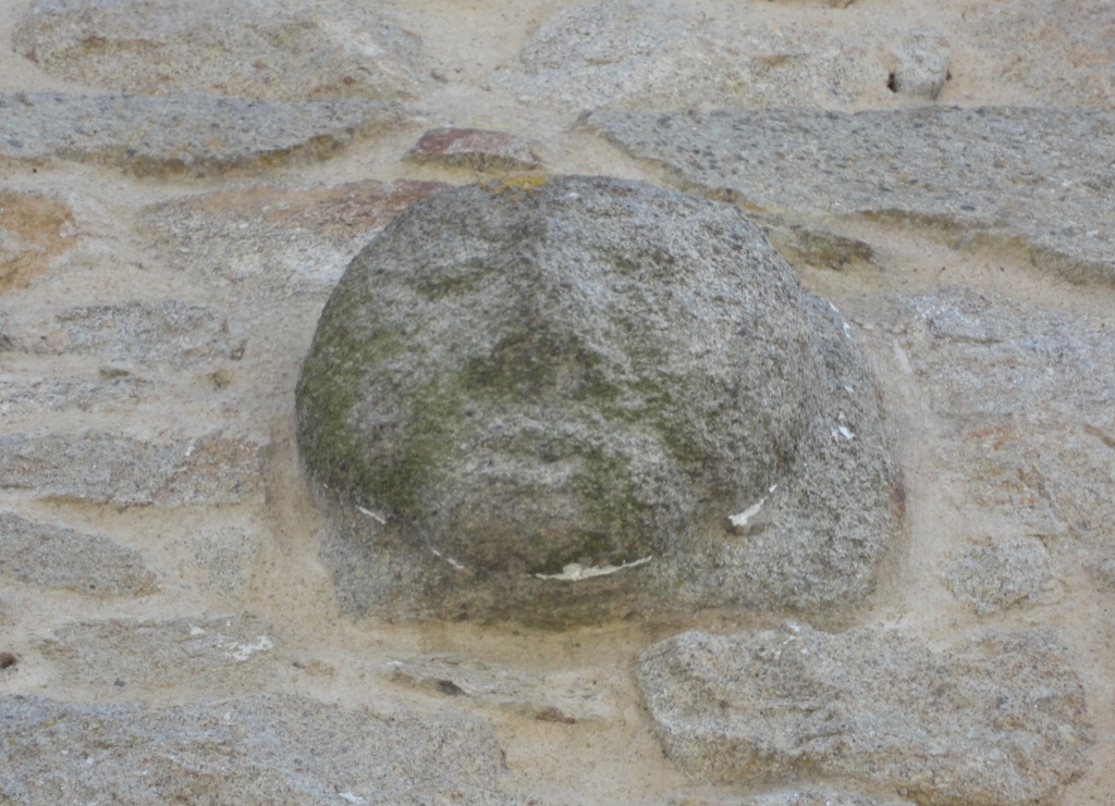 St Laurent maison gargouille