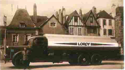 Lorcy camion ancien
