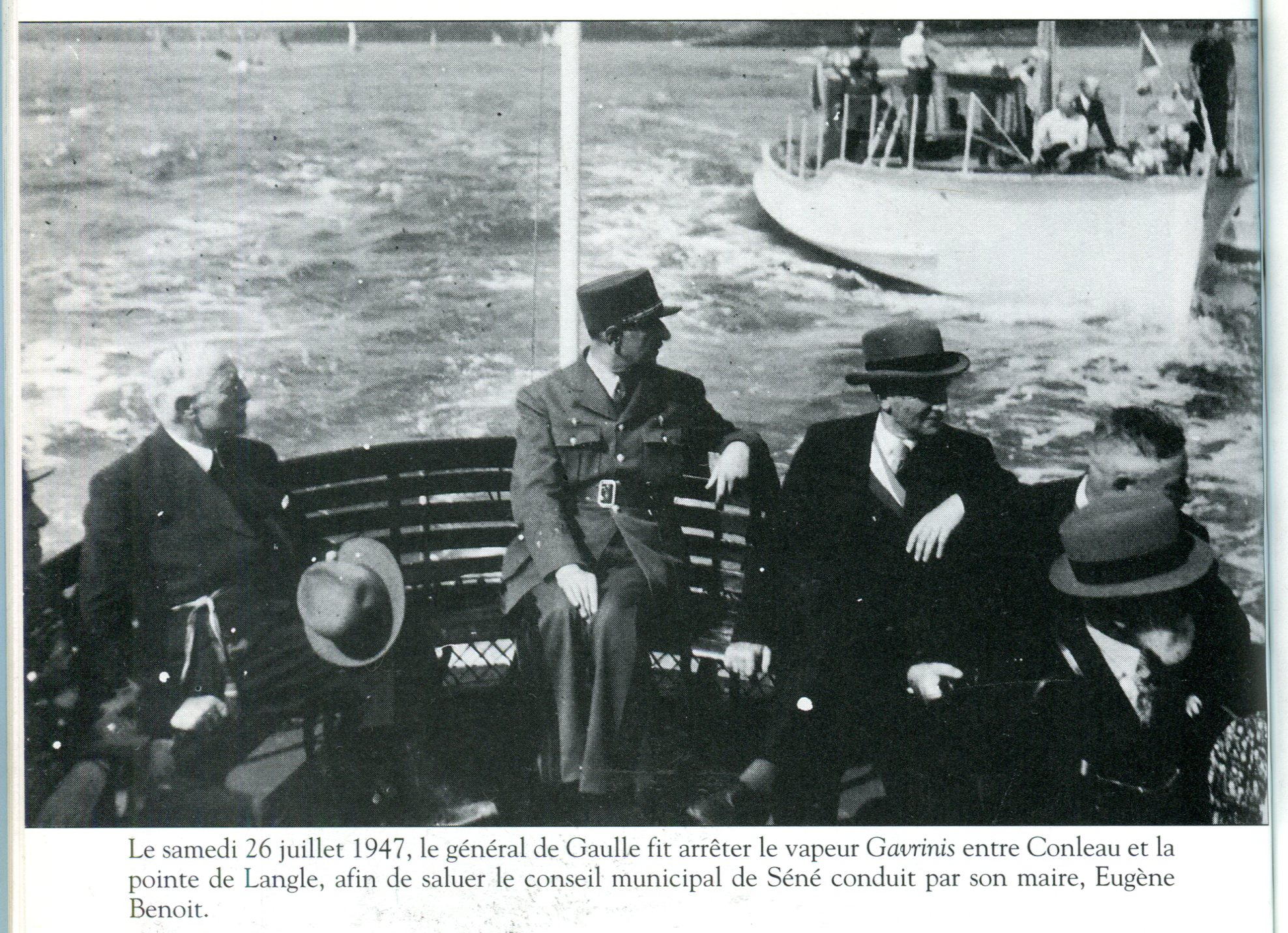 1947 07 De gaulle Gavrinis visite